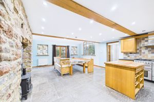 Kitchen / Diner - click for photo gallery